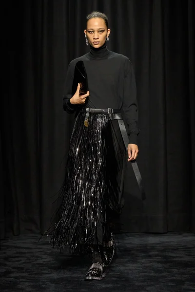 Look 2